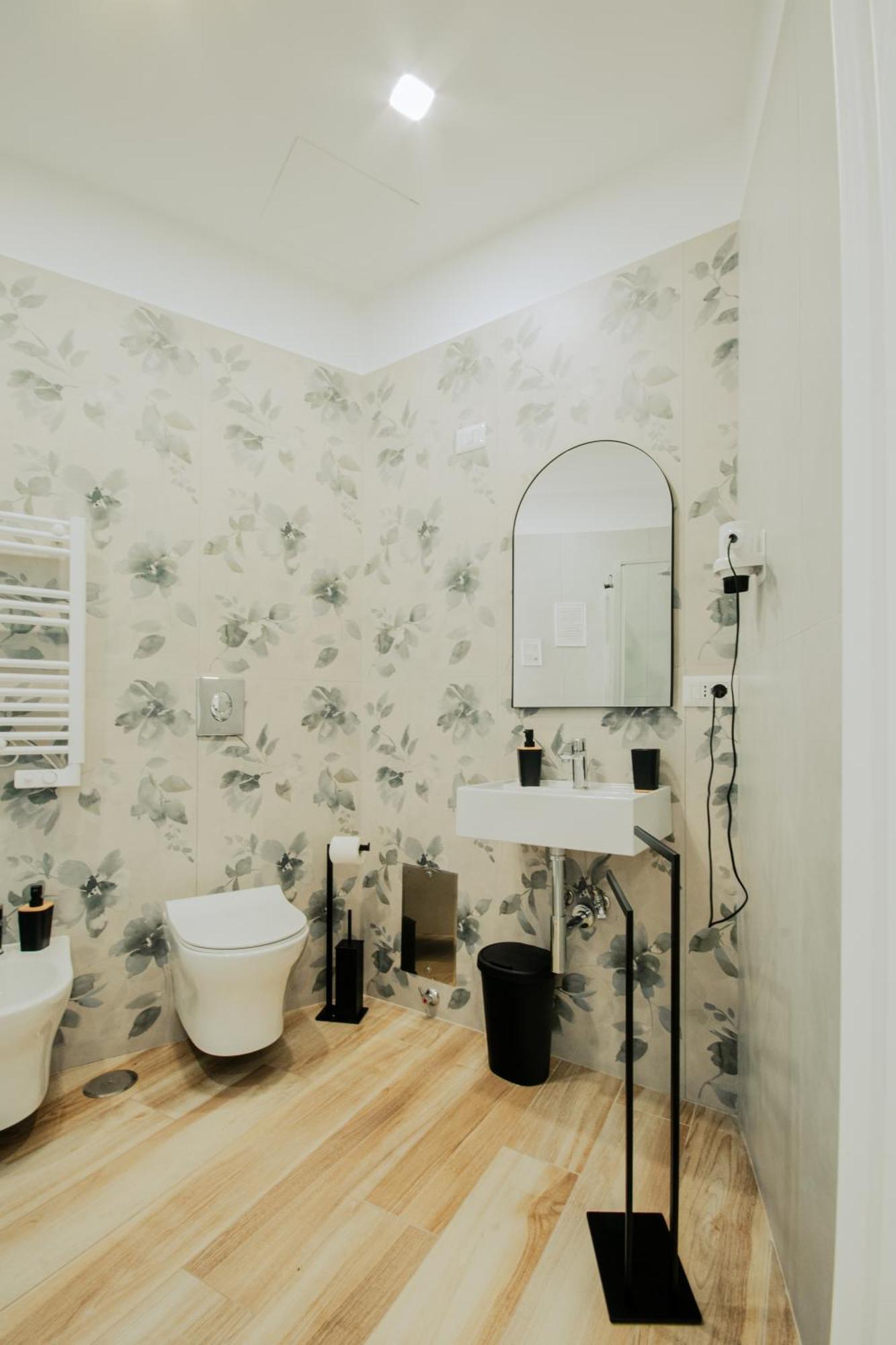 B&B Lara'S Home By I Borbone Naples Exterior photo